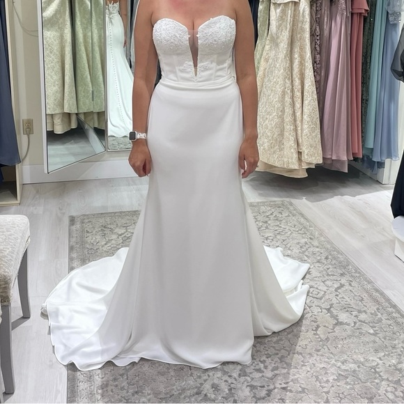 Mikaella Bridal style 2285 gown size 12 never worn, tags still on! - Picture 3 of 6